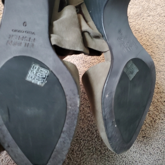 Eileen Fisher Women's Tan Suede Heels Size 9 - Picture 9 of 14